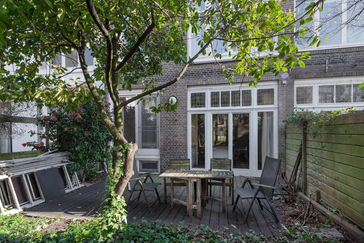 Photo 29 of Van Beverningkstraat 133