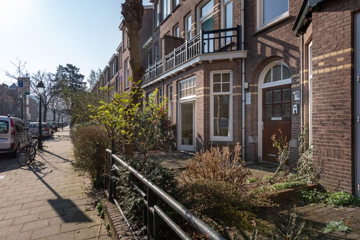 Photo 3 of Van Beverningkstraat 133