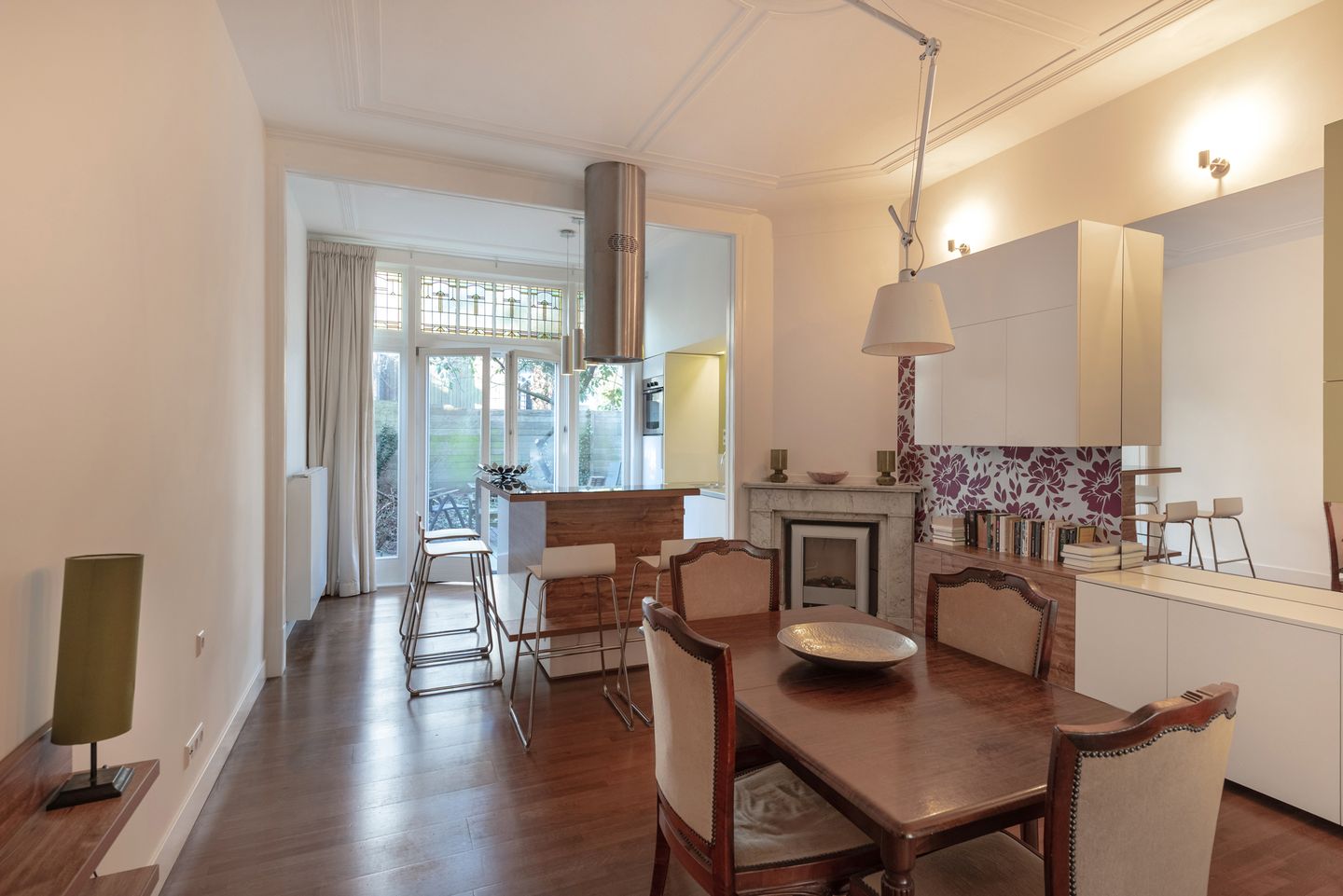 Photo 14 of Van Beverningkstraat 133