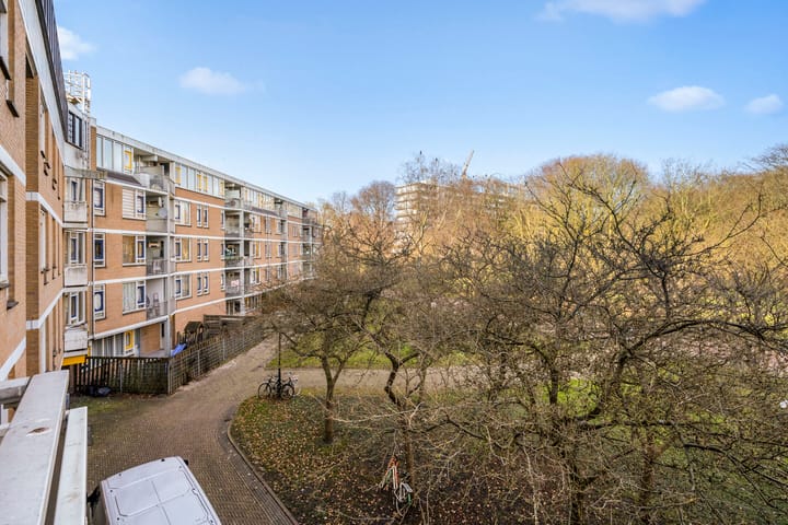 Photo 3 of Haardstee 44