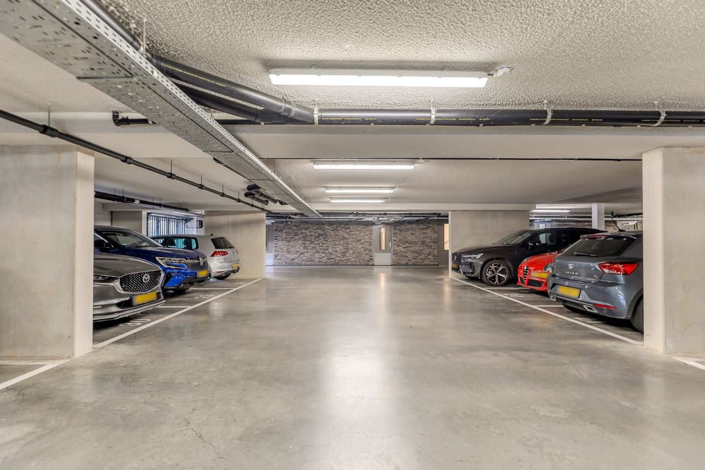 Photo 34 of De Burcht 44