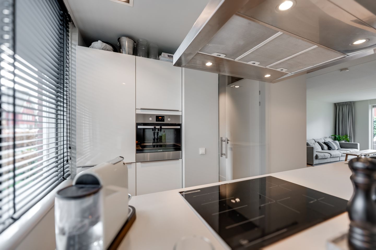 Photo 10 of Kurt Schwittersstraat 19