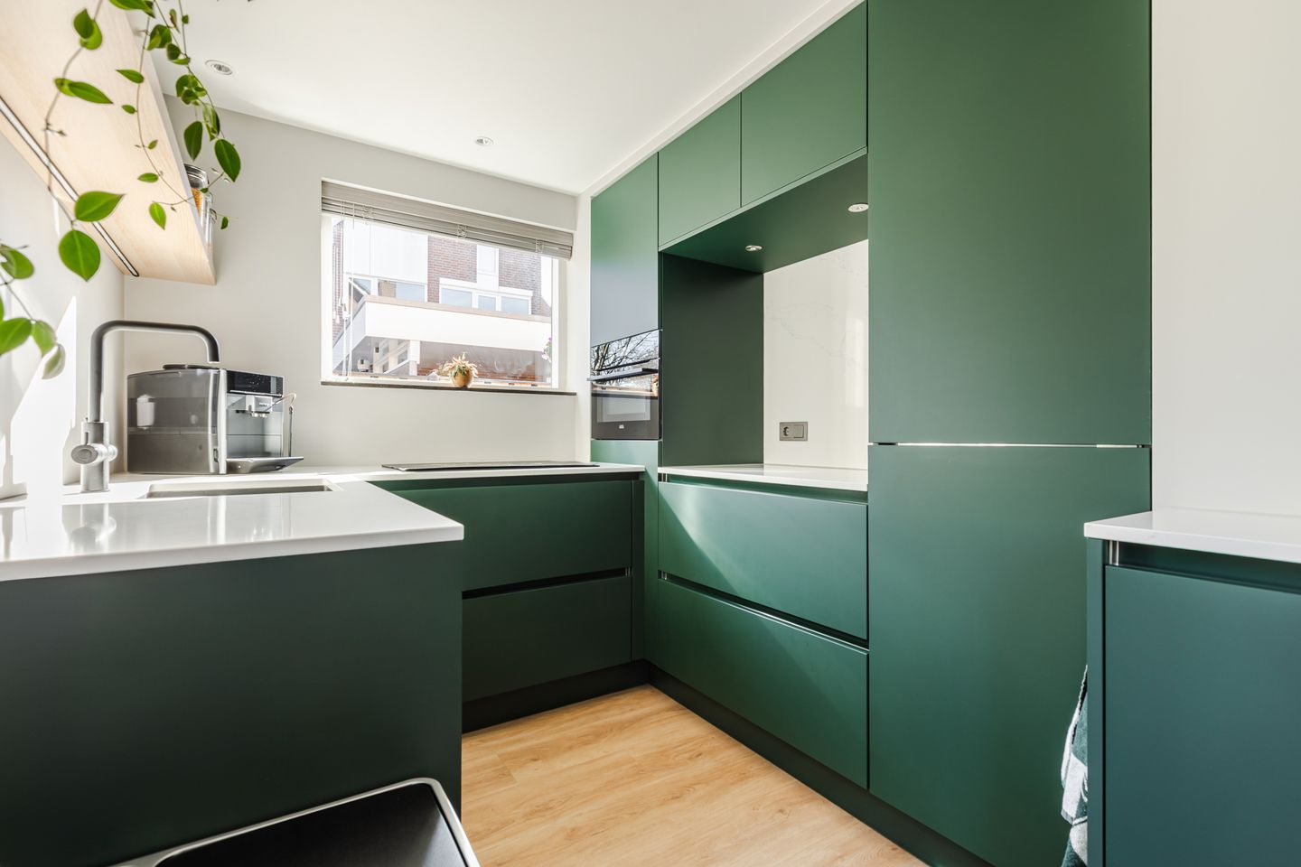 Photo 14 of Binnenhof 4