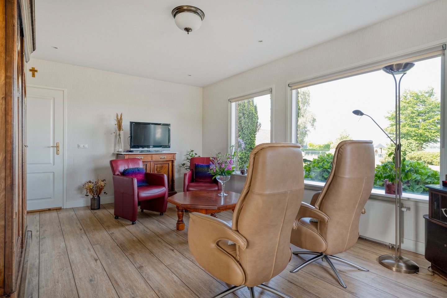 Photo 20 of Reuveldsweg 5-A