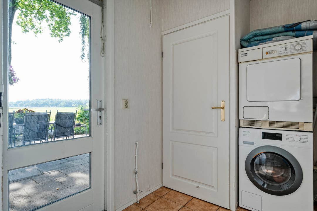 Photo 17 of Reuveldsweg 5-A