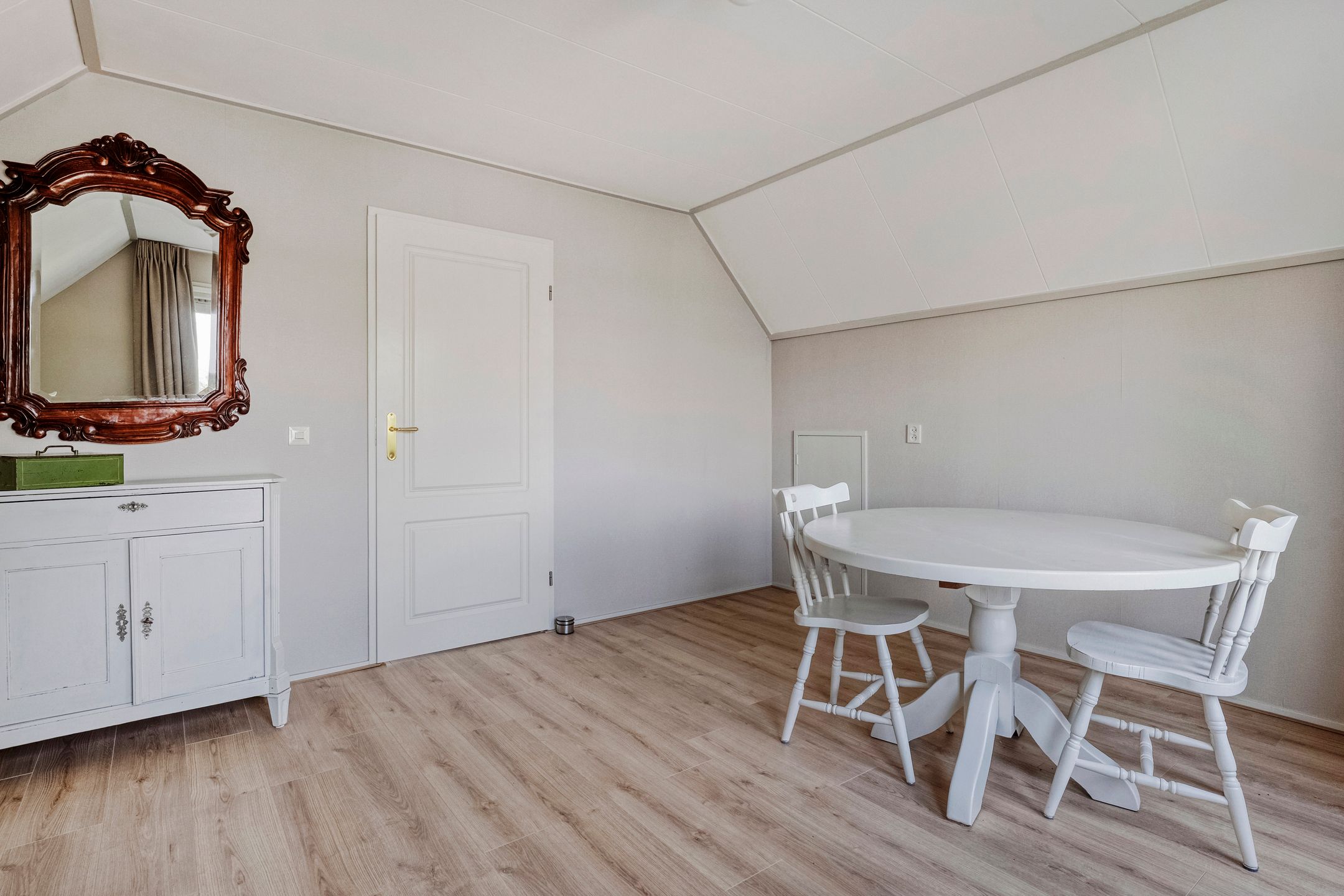 Photo 30 of Reuveldsweg 5-A