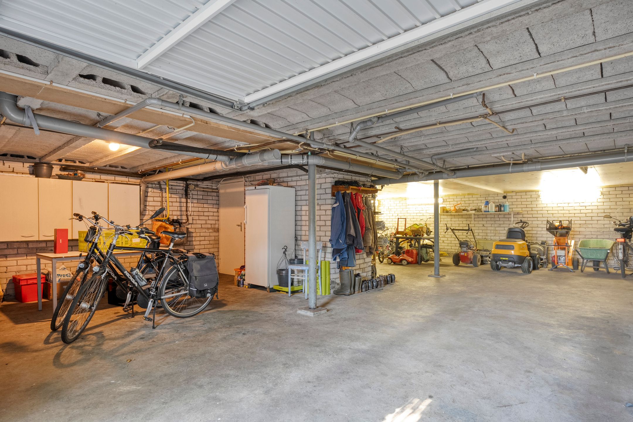 Photo 33 of Reuveldsweg 5-A