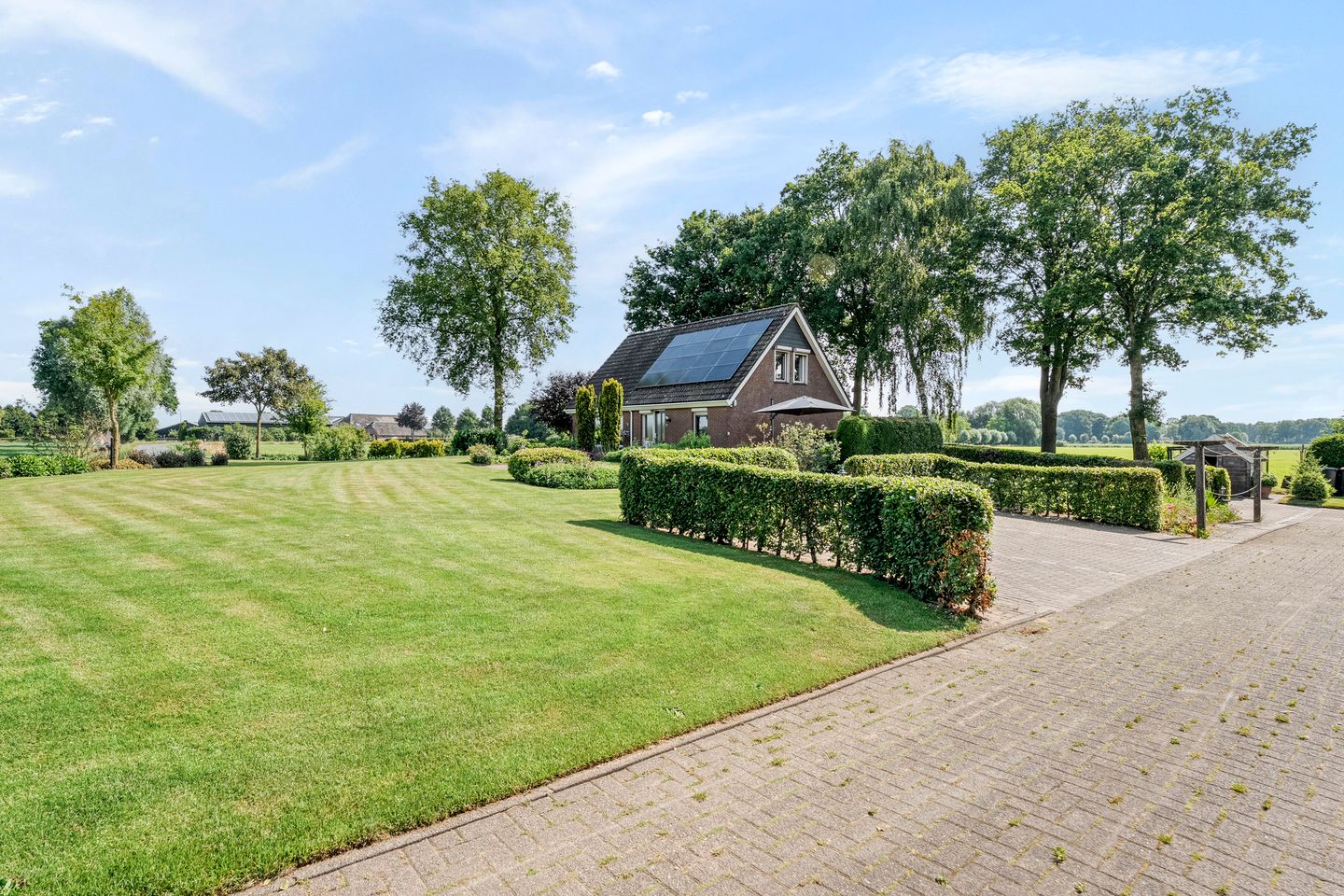 Photo 35 of Reuveldsweg 5-A