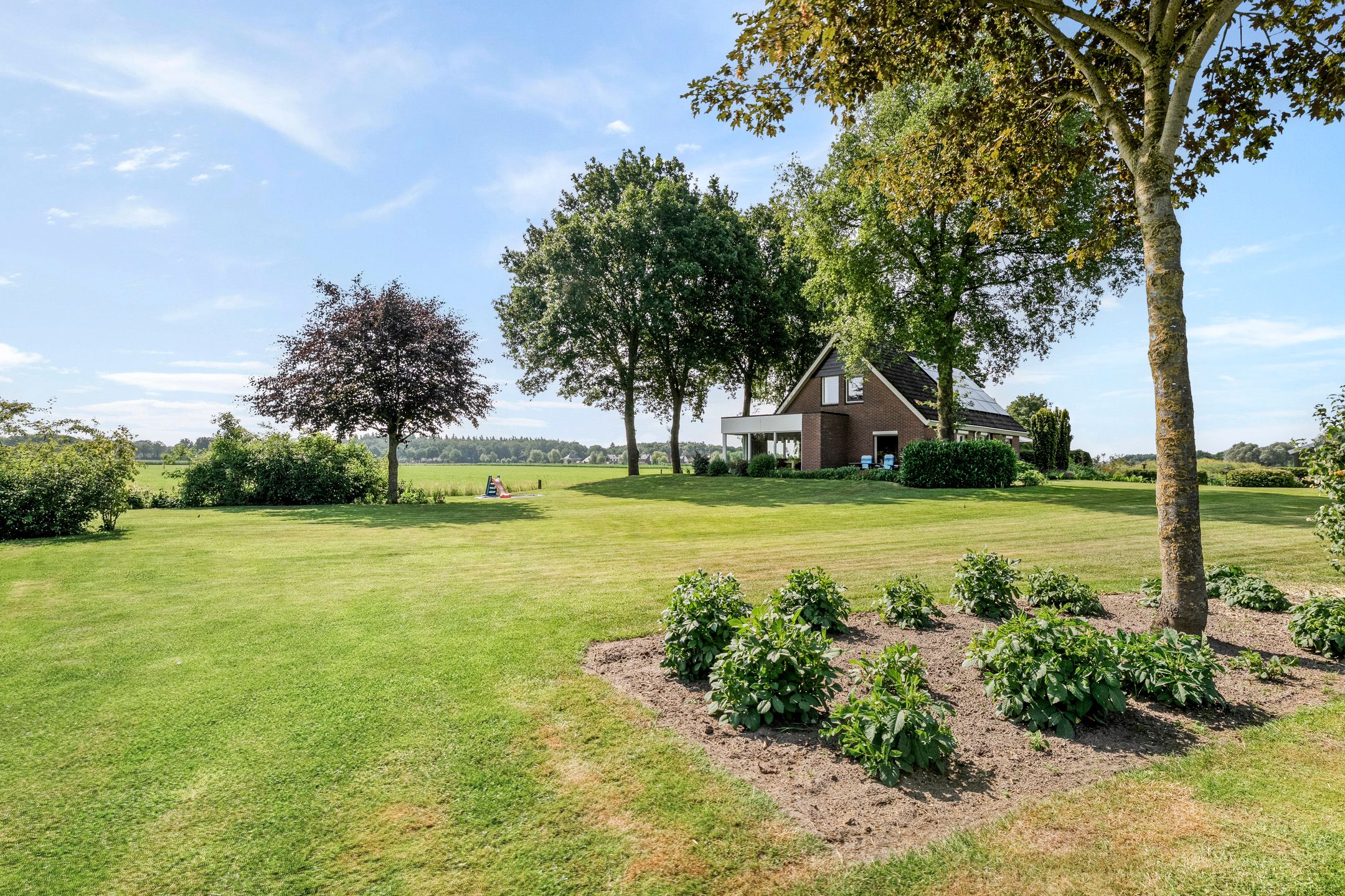 Photo 48 of Reuveldsweg 5-A