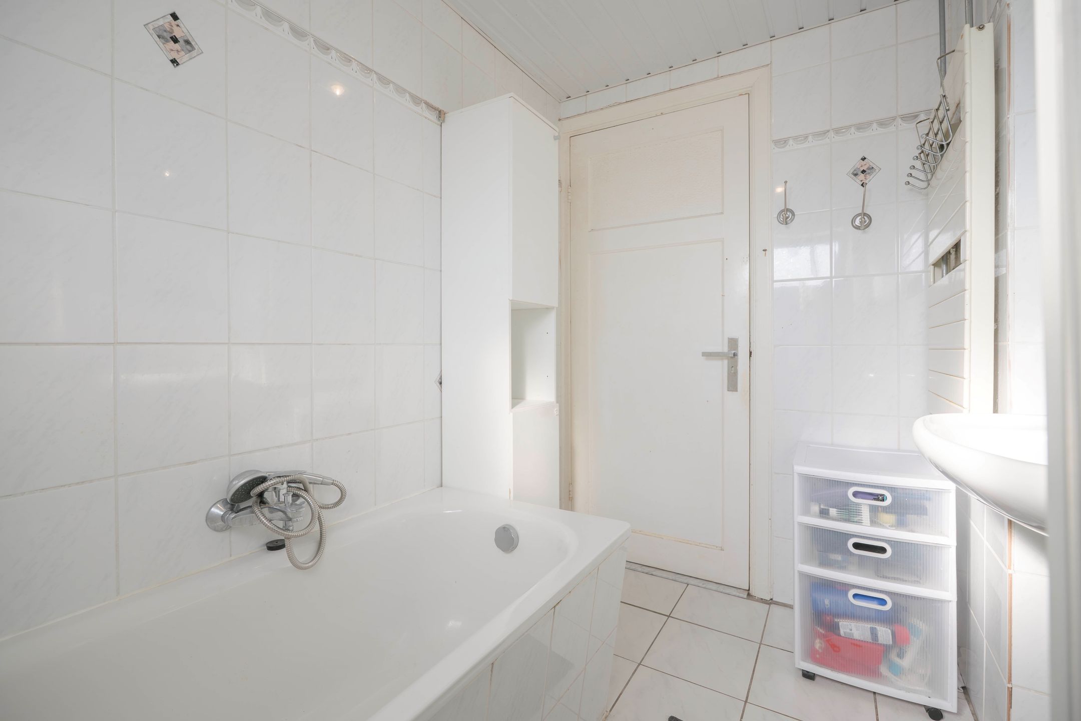 Spacious 3-bedroom terraced house with garden in Arnhem South — 36