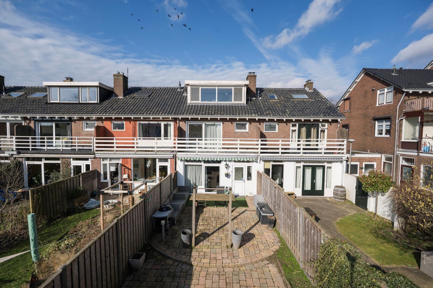Spacious 3-bedroom terraced house with garden in Arnhem South — 46