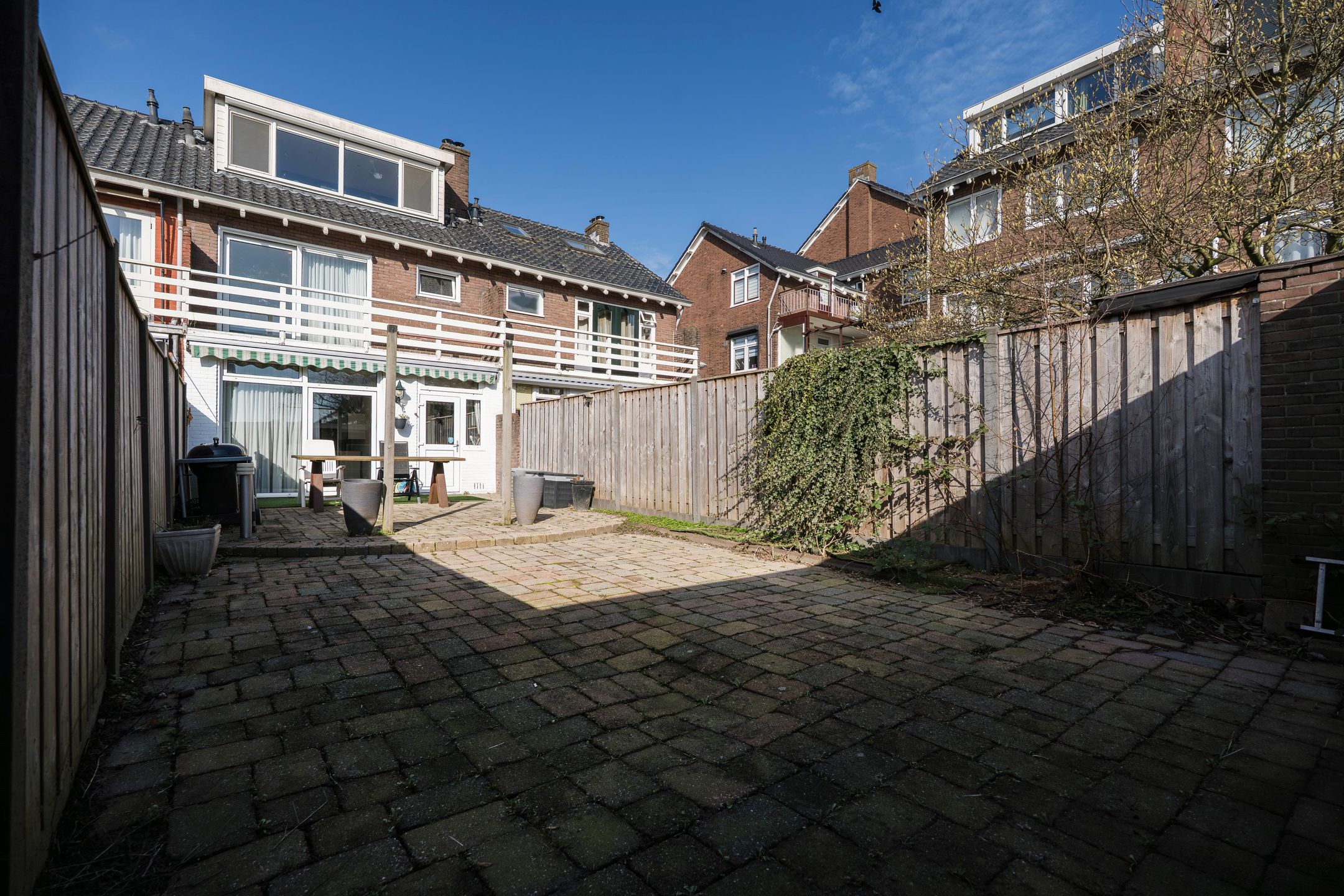 Spacious 3-bedroom terraced house with garden in Arnhem South — 47