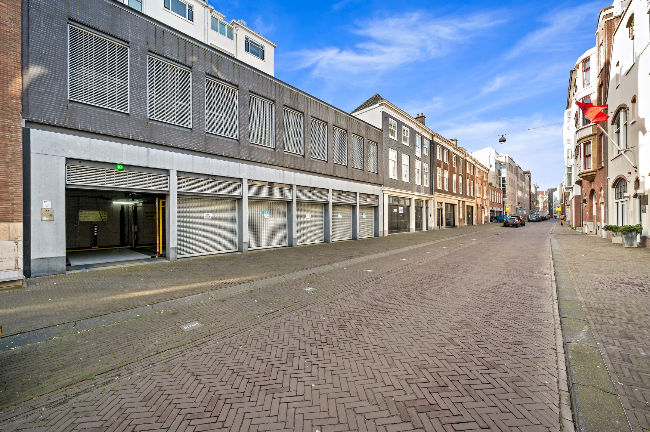 Photo 54 of Lange Vijverberg 20-E