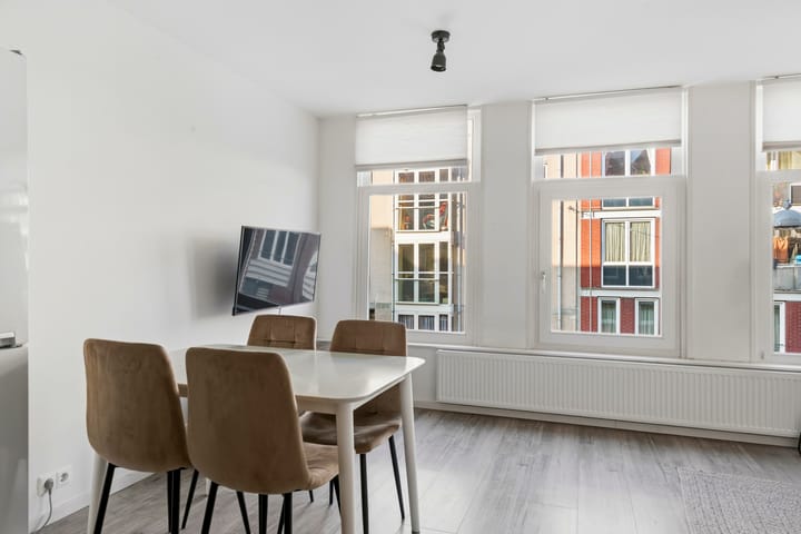 Photo 4 of Quellijnstraat 148-2