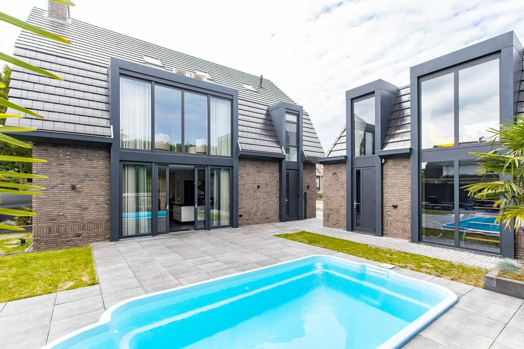 Photo 2 of Pastoor van Loonstraat 20