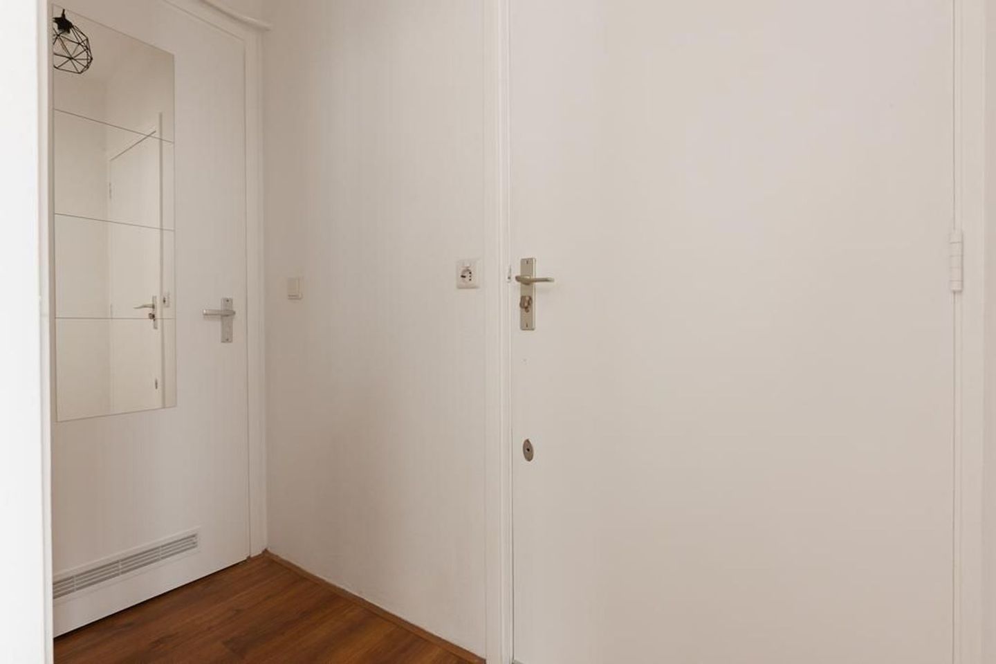 Charming First Floor Apartment in Archipelbuurt — 18