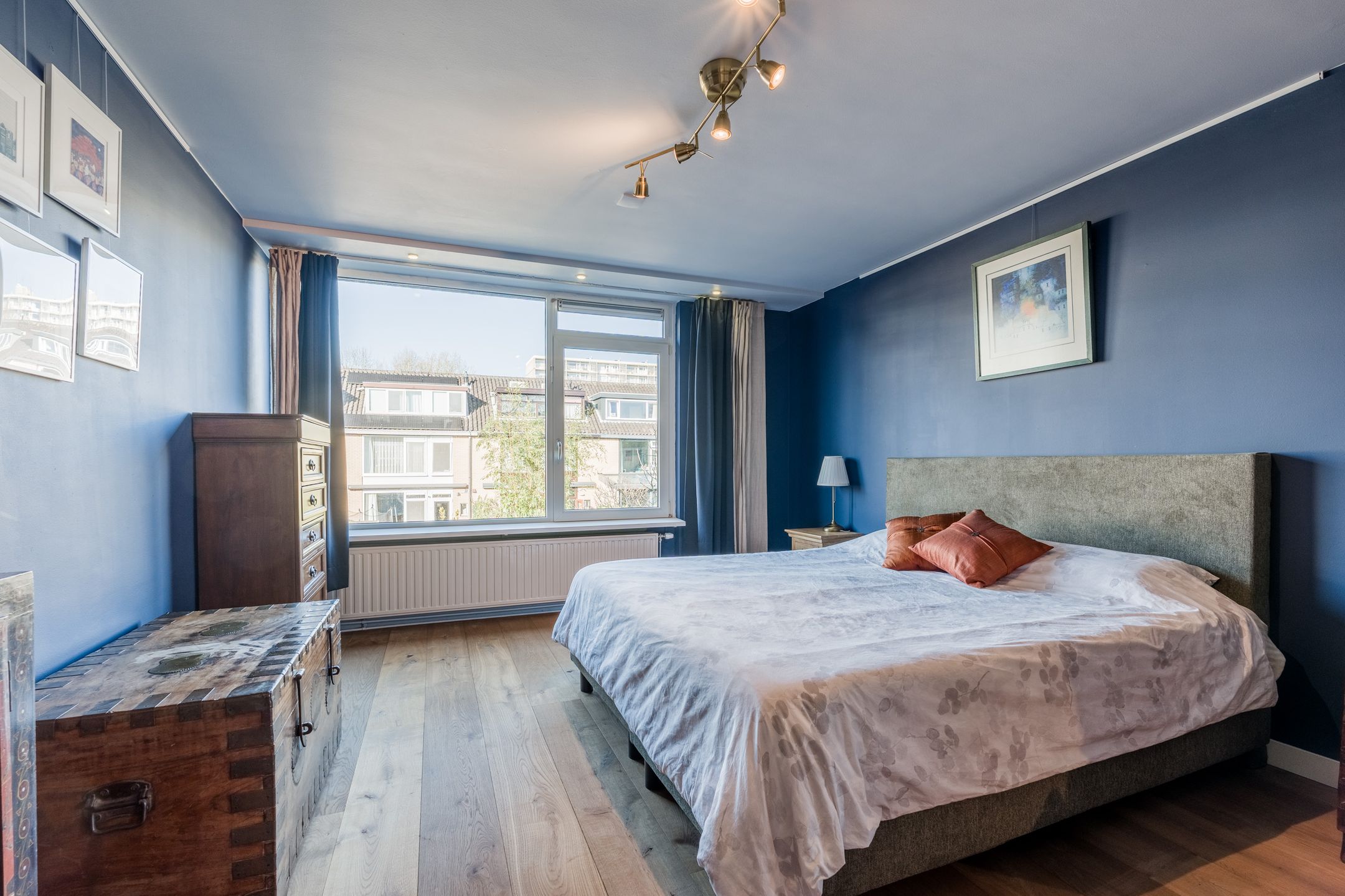 Spacious and Modernized Family Home with Five Bedrooms in Green Amstelveen — 18
