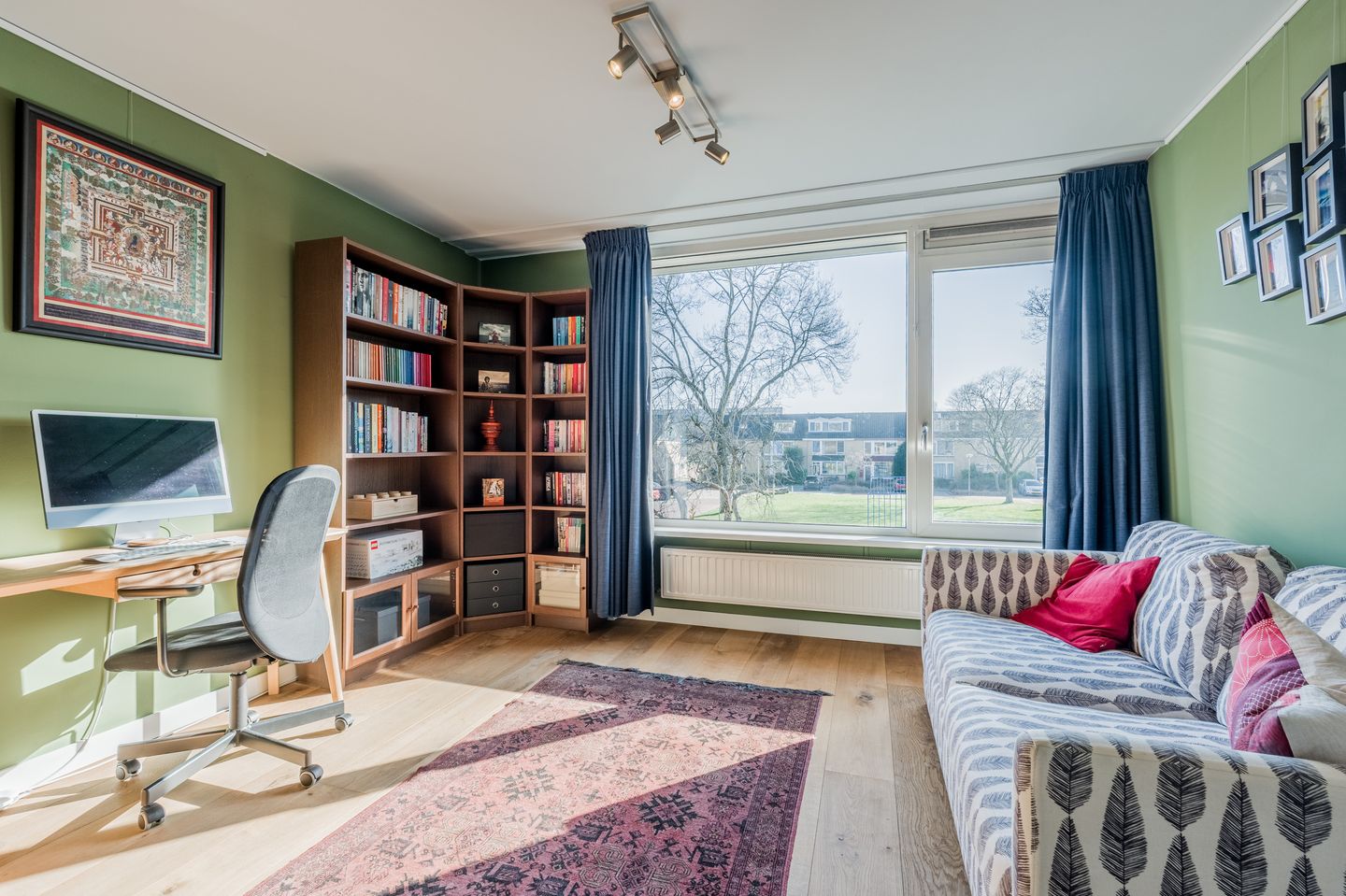 Spacious and Modernized Family Home with Five Bedrooms in Green Amstelveen — 20