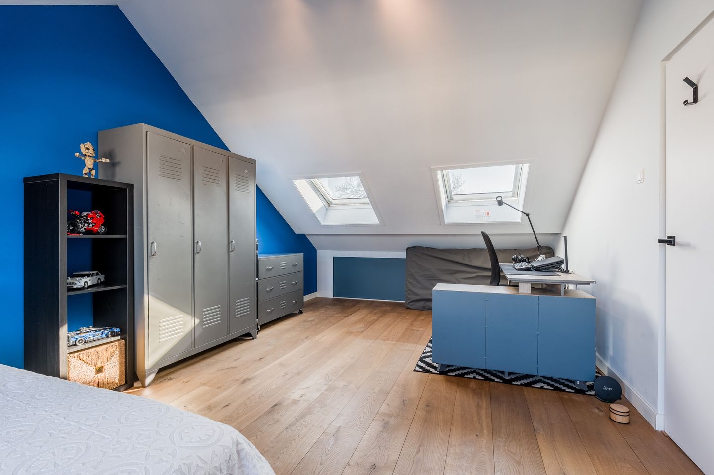 Spacious and Modernized Family Home with Five Bedrooms in Green Amstelveen — 29