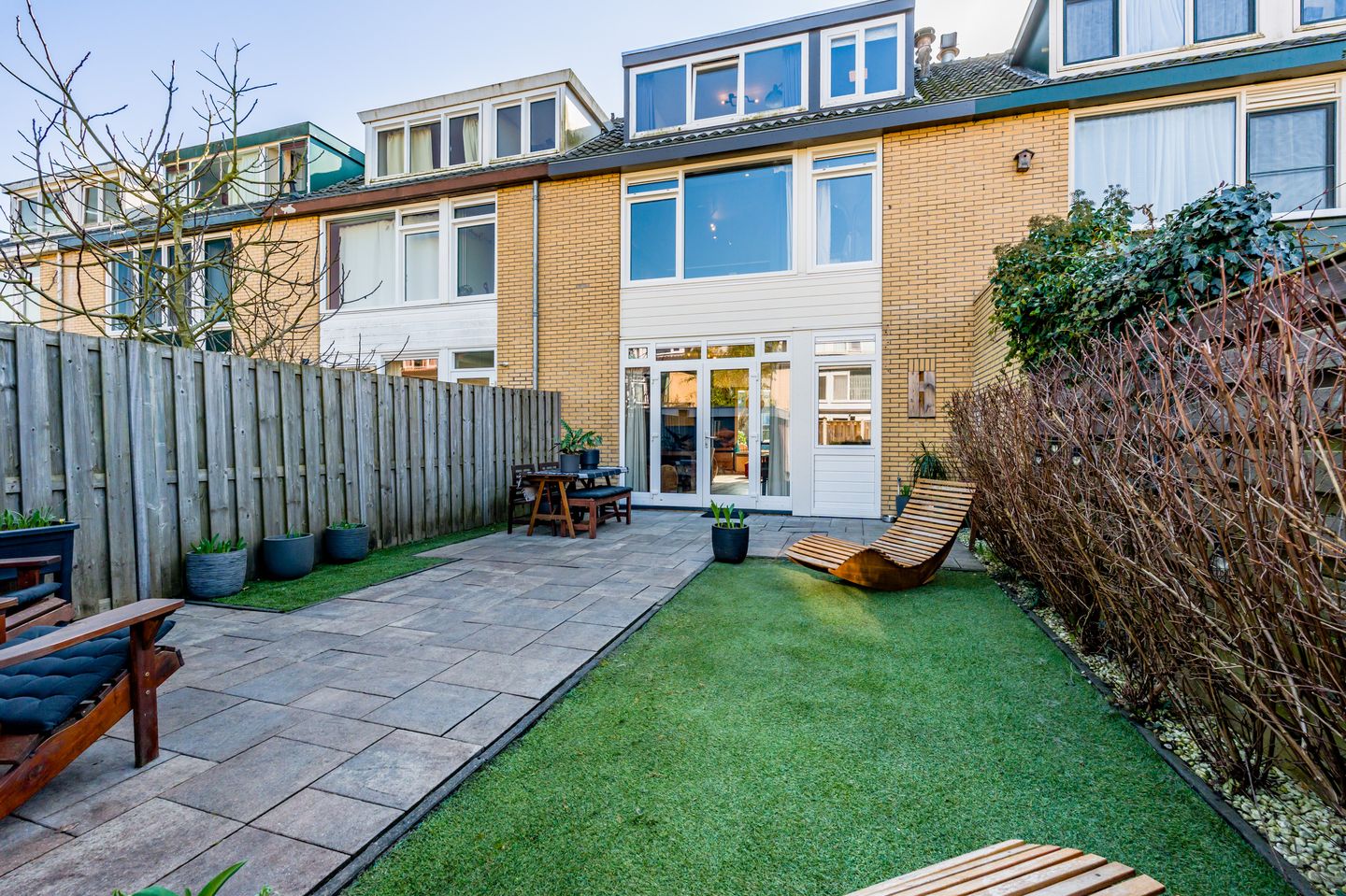 Spacious and Modernized Family Home with Five Bedrooms in Green Amstelveen — 34