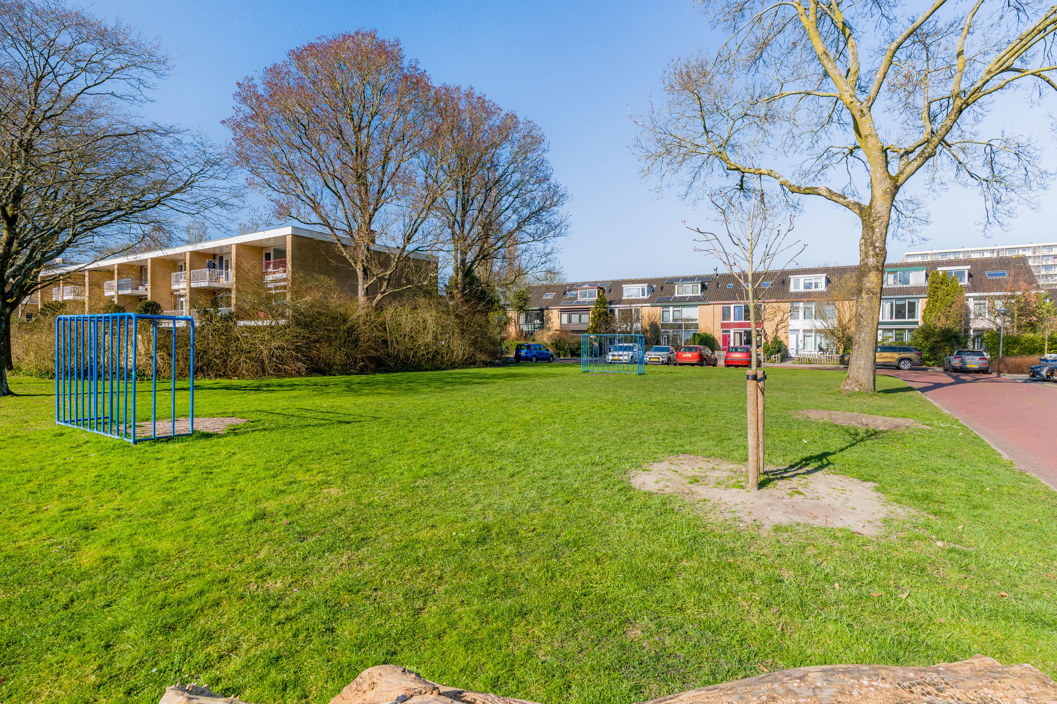 Spacious and Modernized Family Home with Five Bedrooms in Green Amstelveen — 42