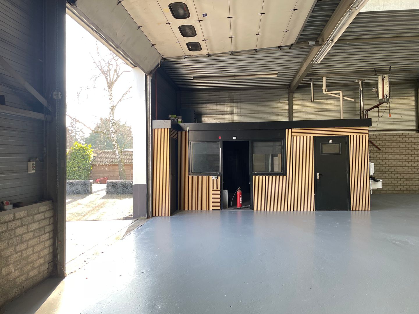 View photo 5 of Aalsmeerderweg 101-A