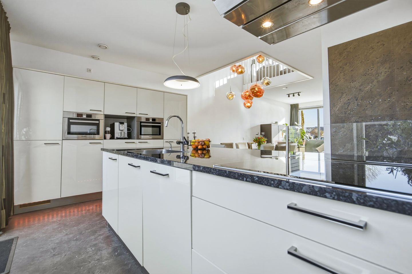 Photo 4 of Frankrijkkade 210