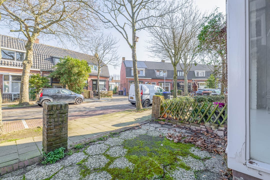 Photo 16 of Hector Treubstraat 72