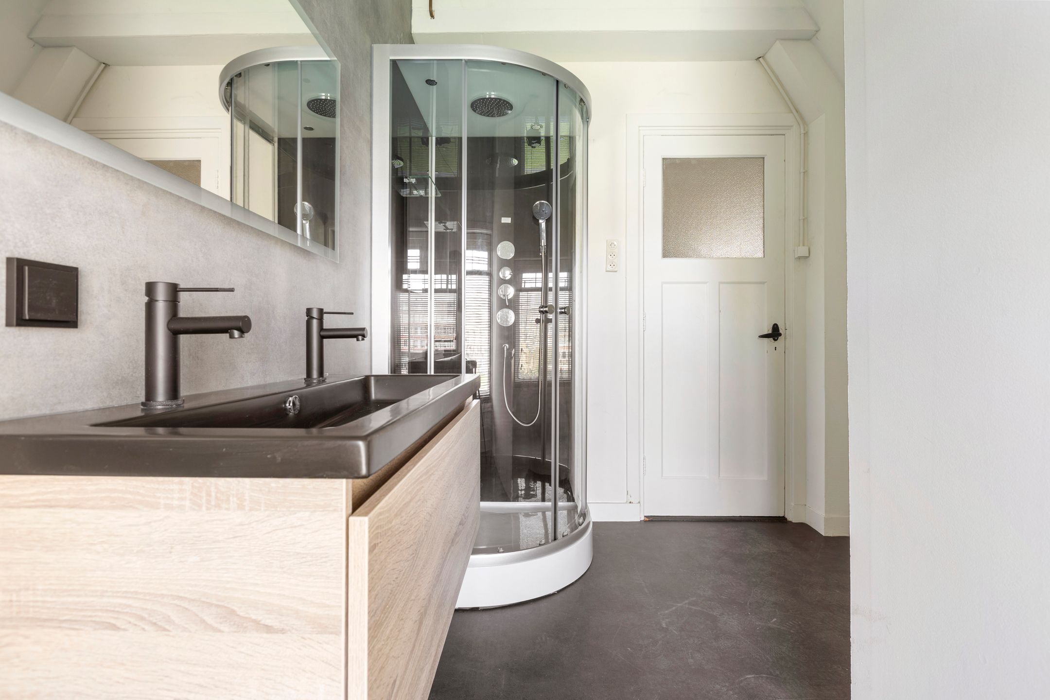 Foto 21 van Floresplein 10-B