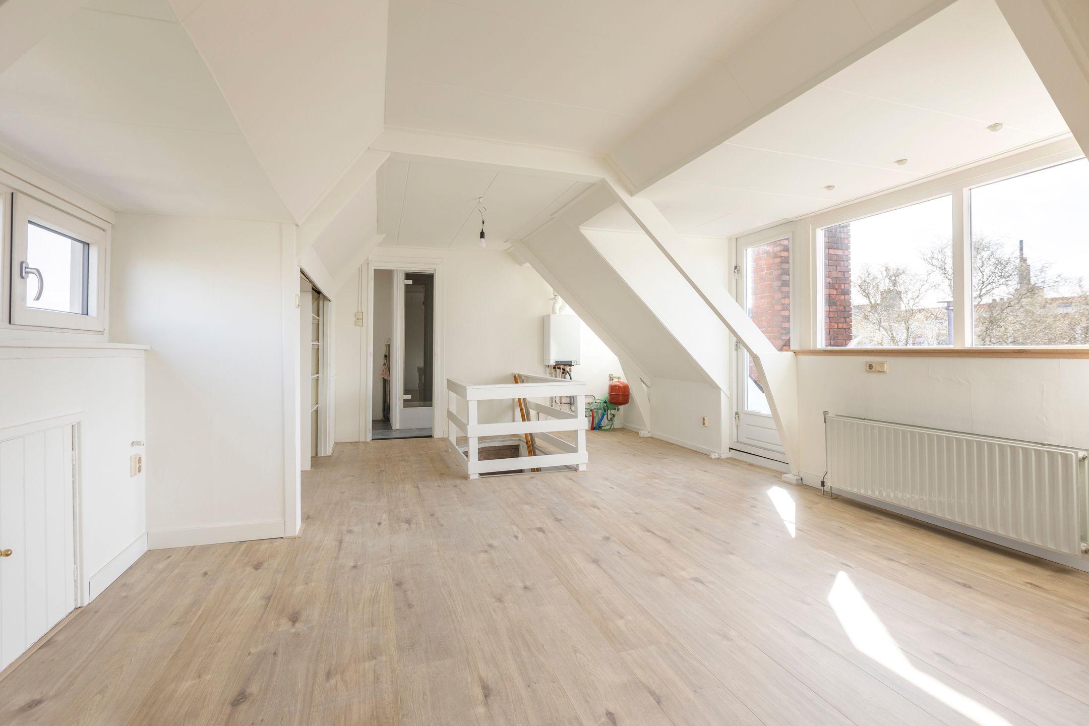 Foto 24 van Floresplein 10-B