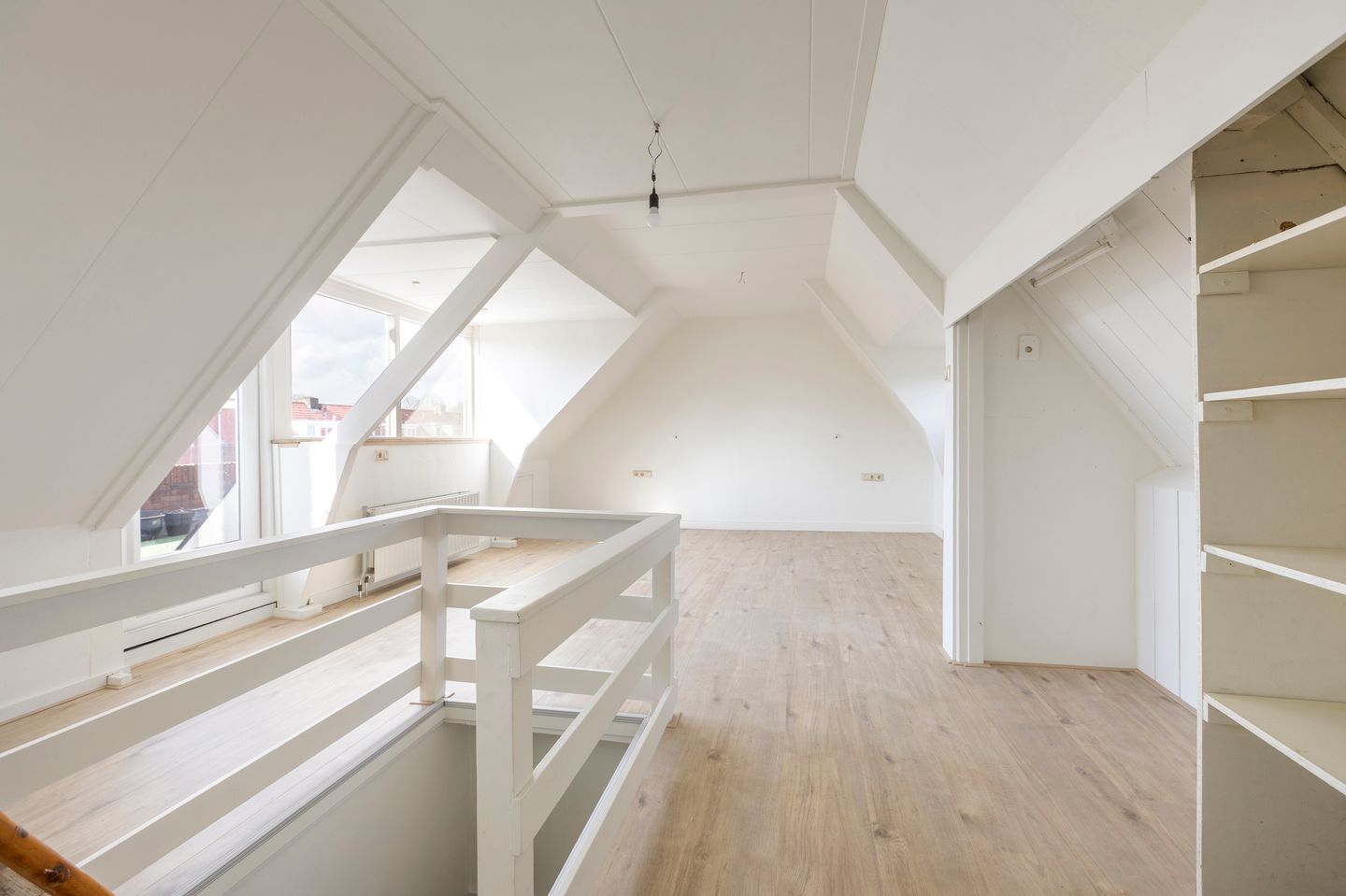 Foto 25 van Floresplein 10-B