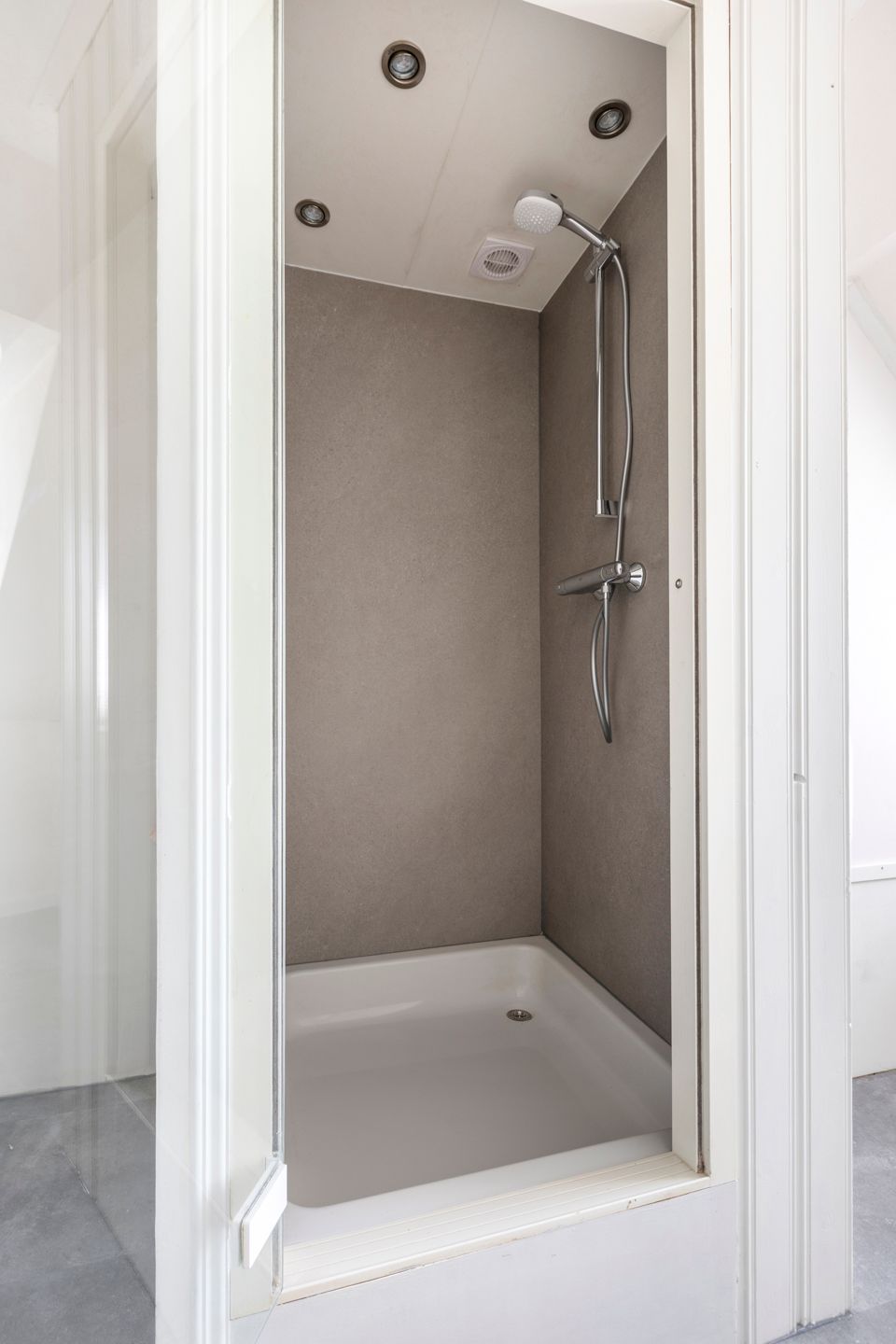 Foto 28 van Floresplein 10-B