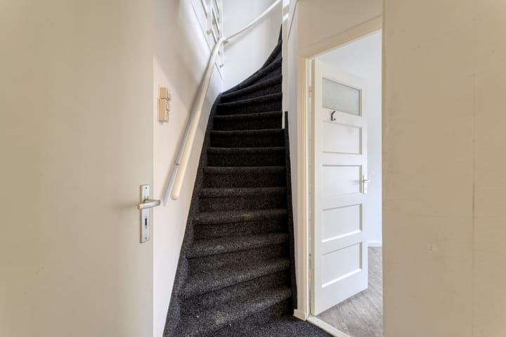 Photo 2 of Zonneroosstraat 31-A