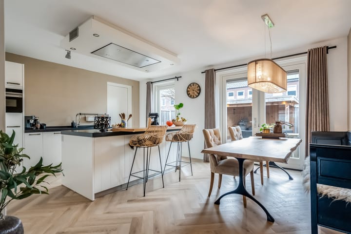 Foto 2 van Lakensnijdersgilde 83