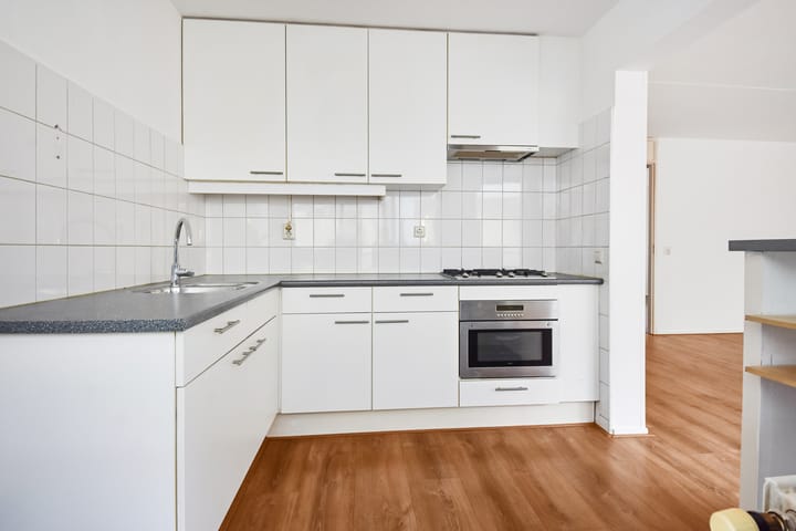 Photo 3 of Promenade 130