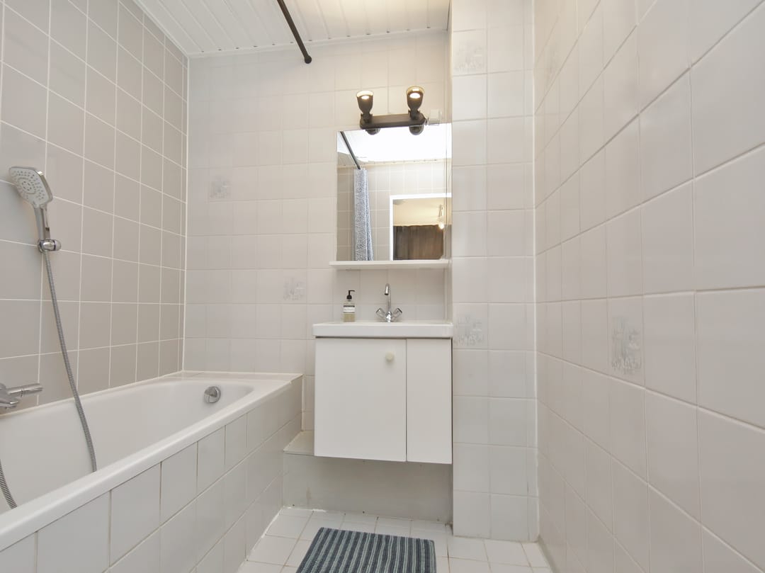 Well-maintained ground floor apartment with spacious detached studio in Randwijck — 16