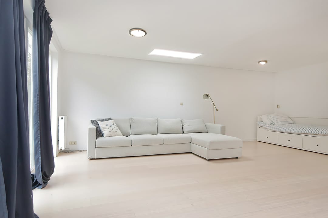 Well-maintained ground floor apartment with spacious detached studio in Randwijck — 29