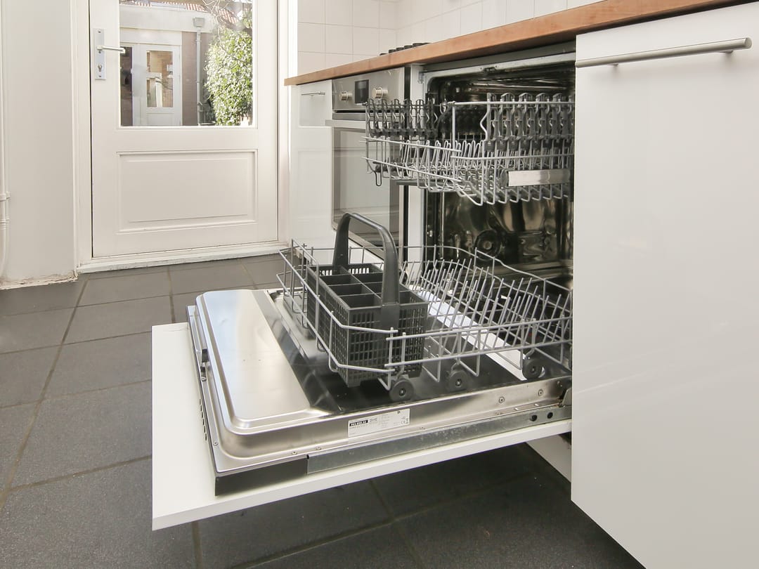 Well-maintained ground floor apartment with spacious detached studio in Randwijck — 21