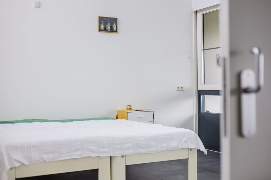 Photo 38 of Bouwkamp 10-18