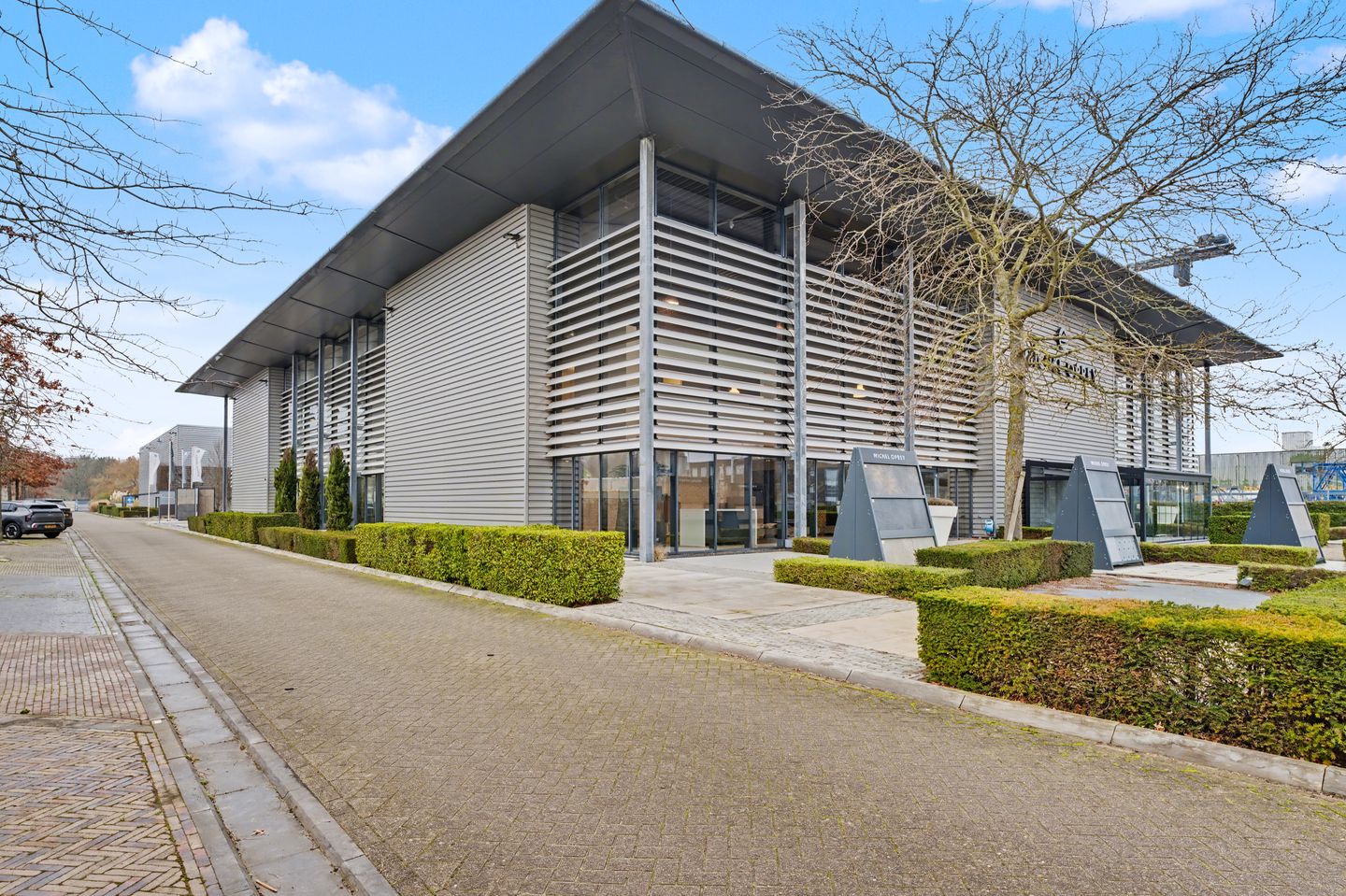 View photo 2 of De Limiet 21-a