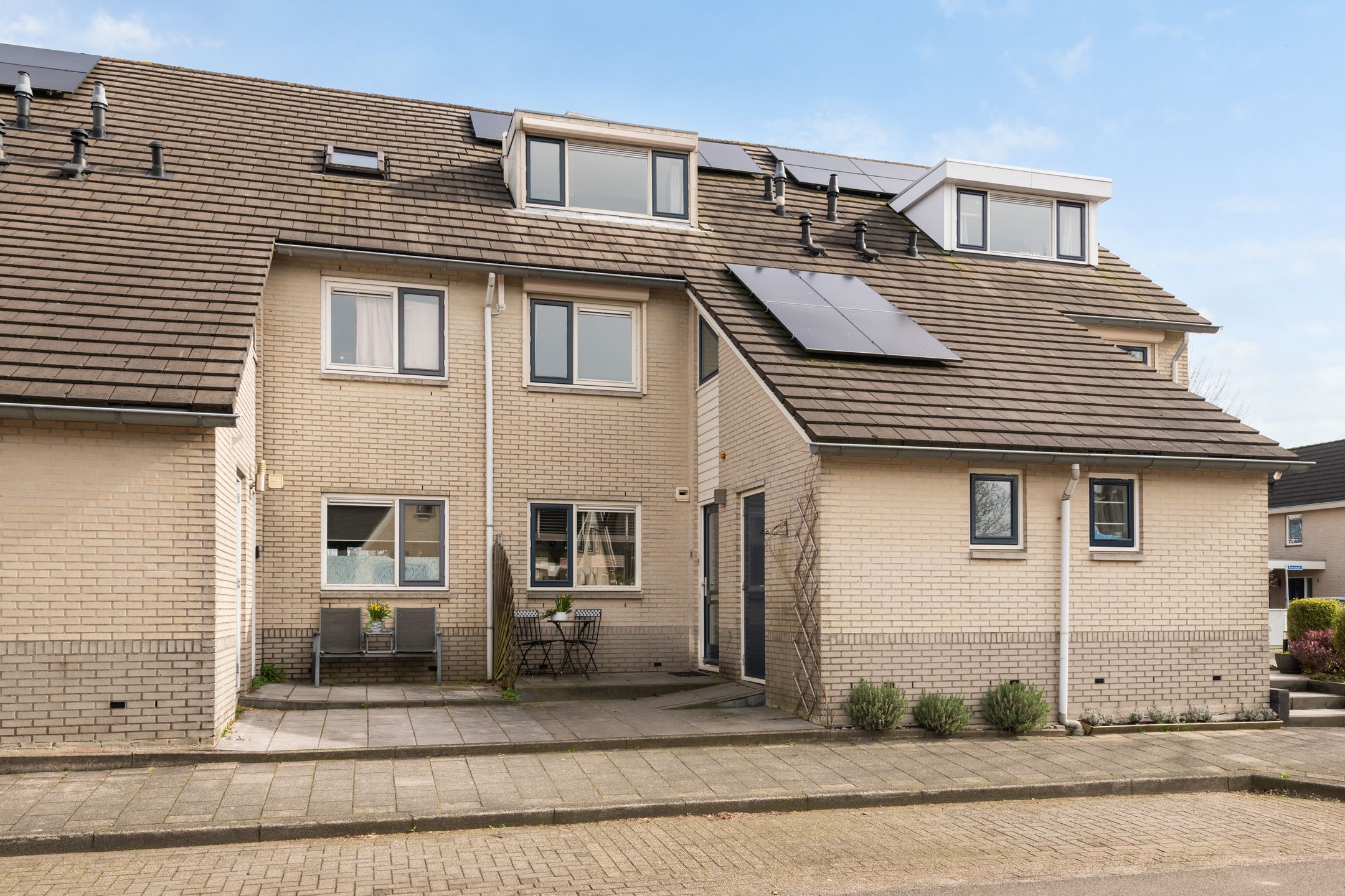 Buying a house in The Netherlands., Sleper 35