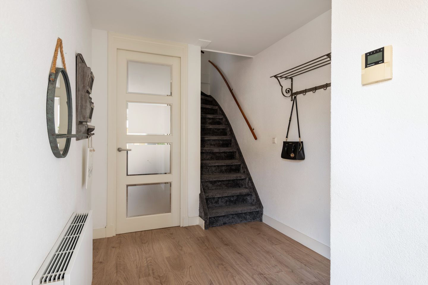 Photo 4 of Sleper 35