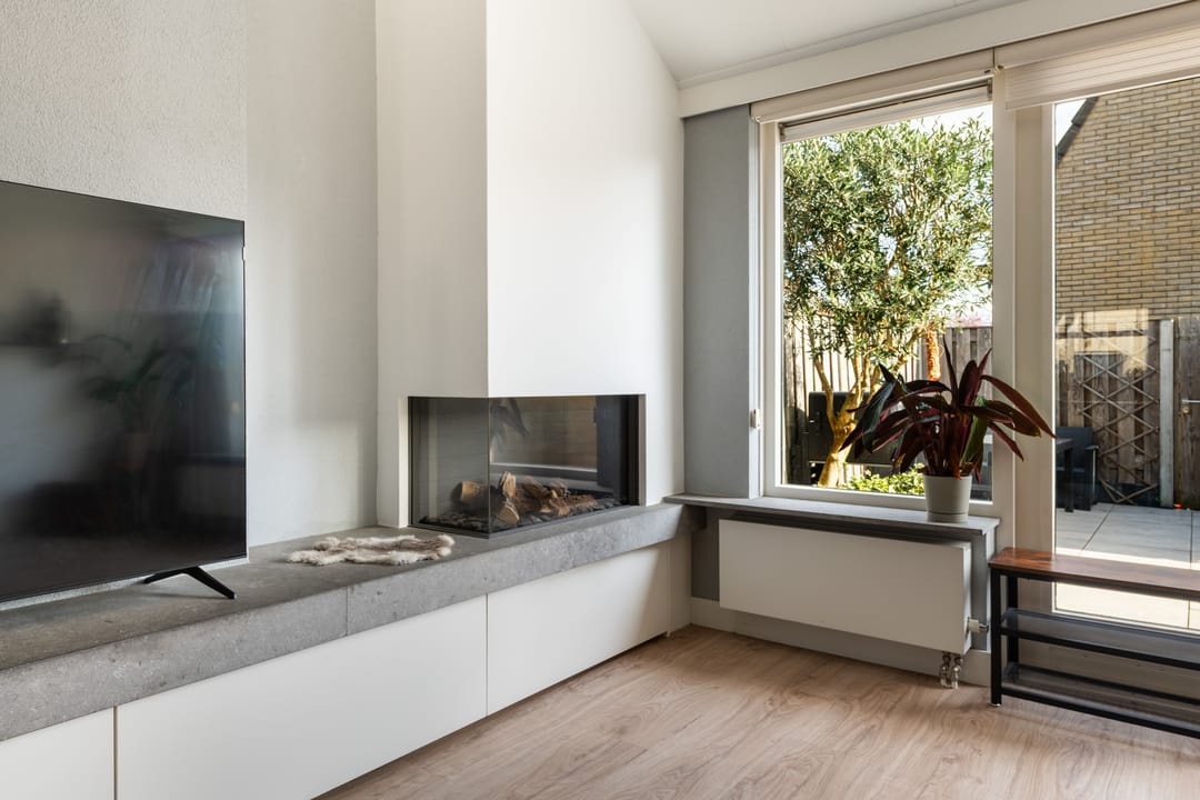 Photo 11 of Sleper 35