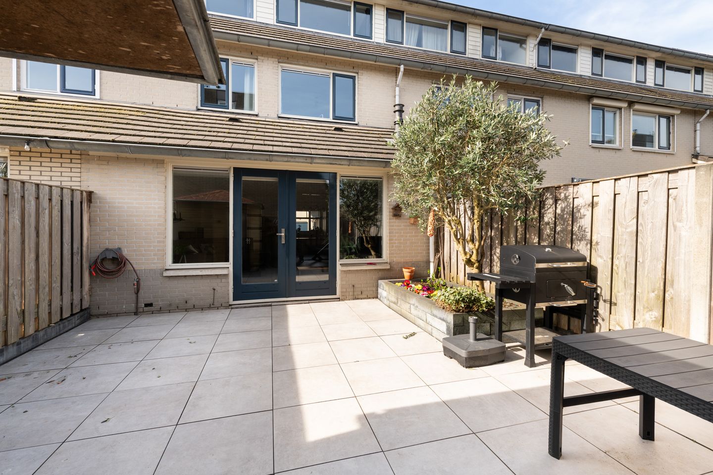 Photo 19 of Sleper 35