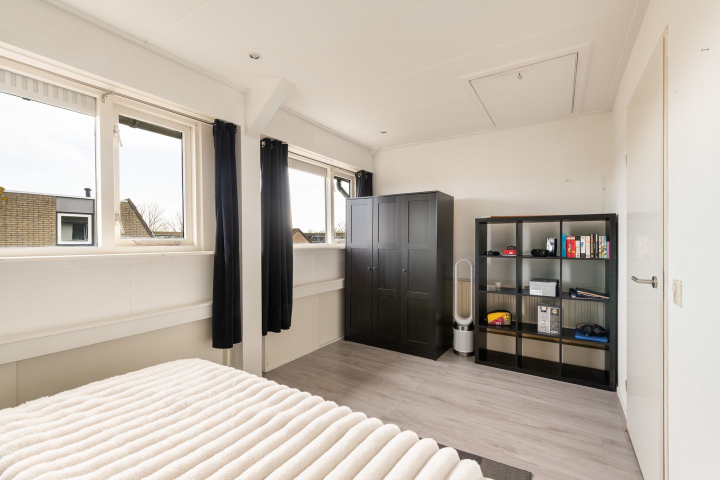 Photo 29 of Sleper 35