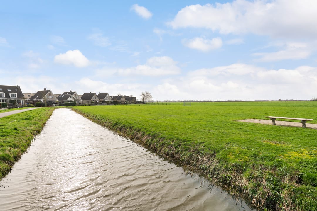 Photo 46 of Sleper 35