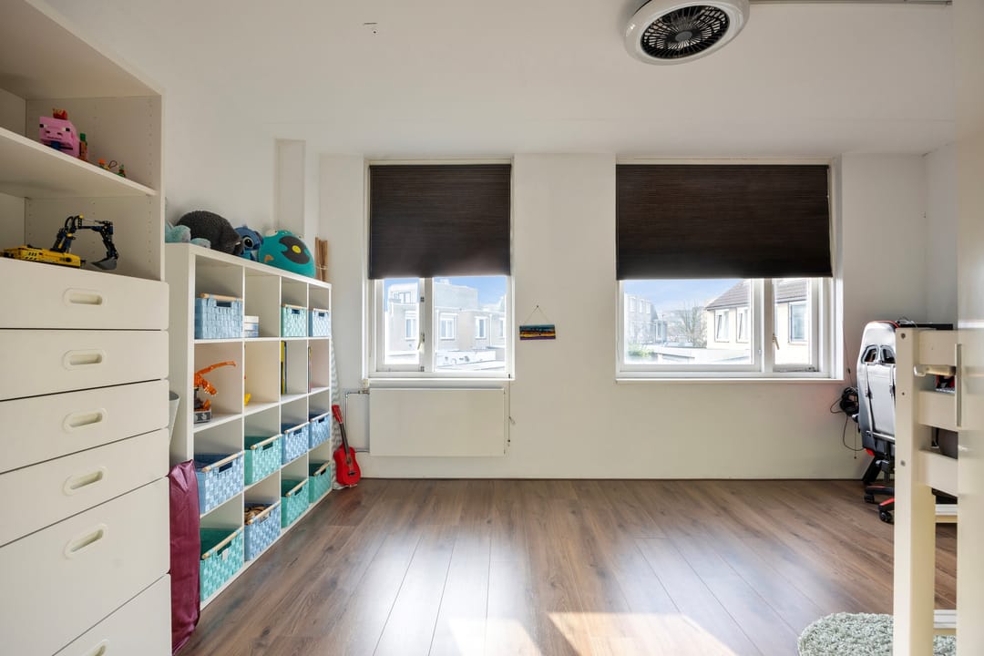 Photo 11 of Hovenierstraat 17