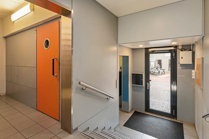 Foto 3 van Looierstraat 2-8C