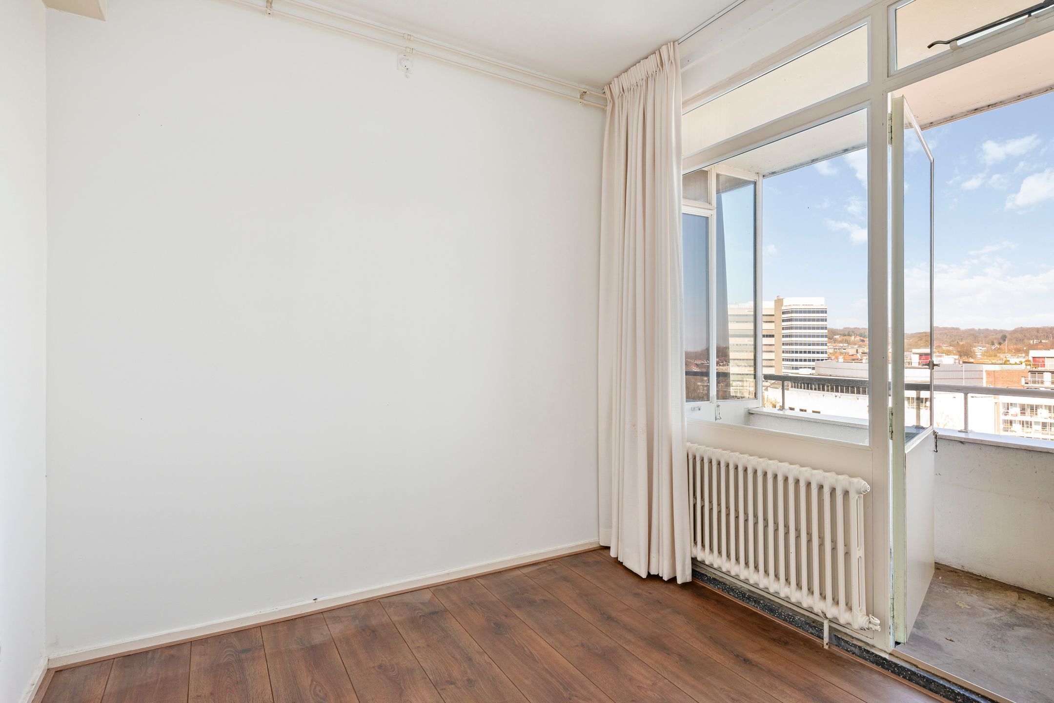 Photo 24 of Looierstraat 2-8C