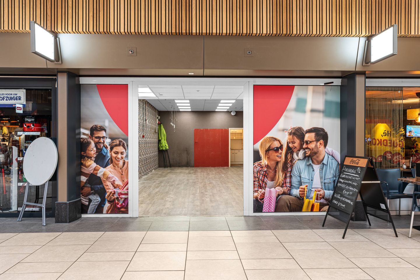 View photo 2 of Moerwijk 14-A